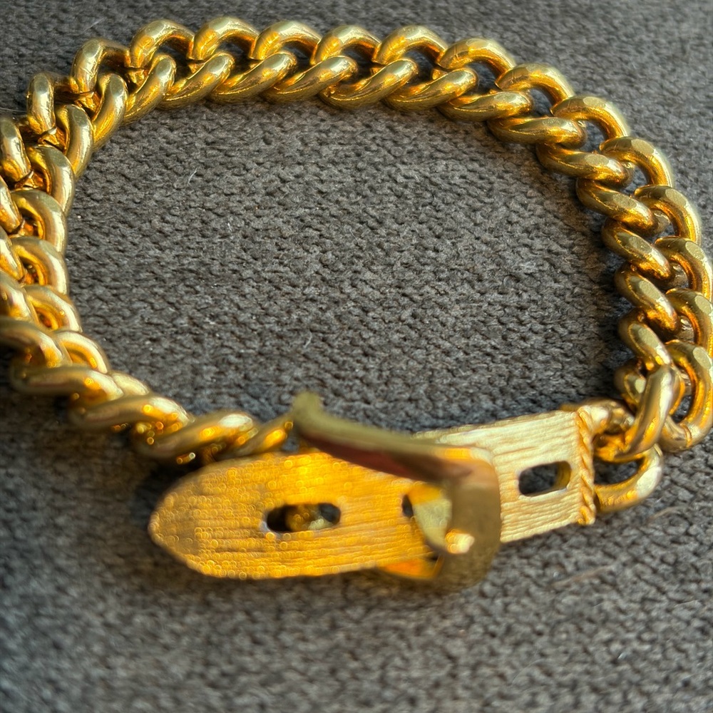 Gold Chain Link Bracelet with Buckle Accent - Women Jewelry
